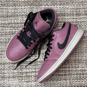 Nike Air Jordan 1 Low SE Mulberry Purple Women’s size 10